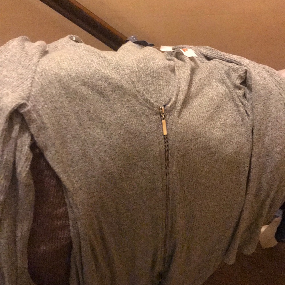 Women’s stretch dress new with tags no size Med??